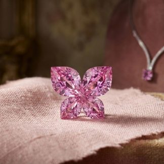 The Amira Butterfly - Rare Pink Sapphire Necklace | Maison des Pierres